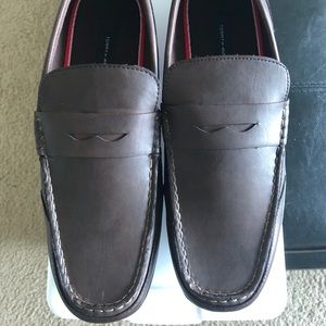 Tommy Hilfiger leather loafers